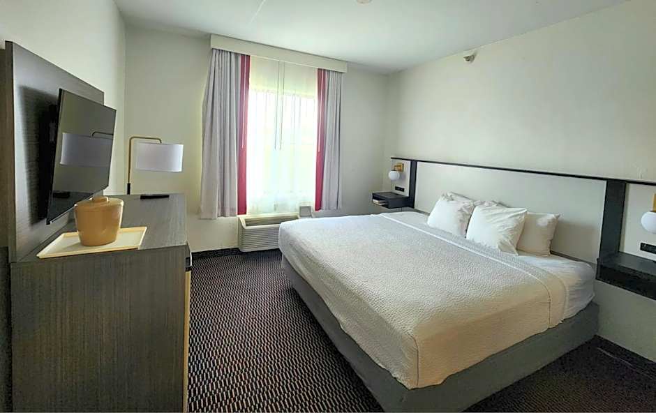 Ramada by Wyndham Columbia