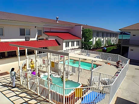 White Buffalo Hotel