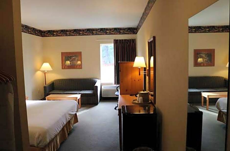 Pellston Lodge