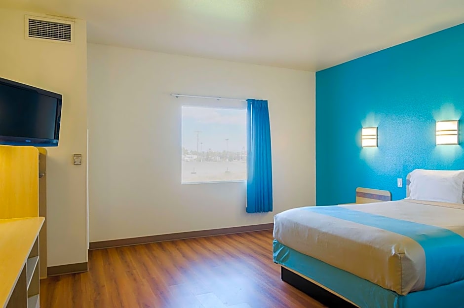 Motel 6-Wheatland, WY