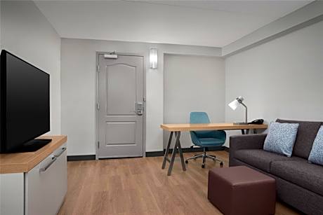 1 King Bed 1 Bedroom Suite