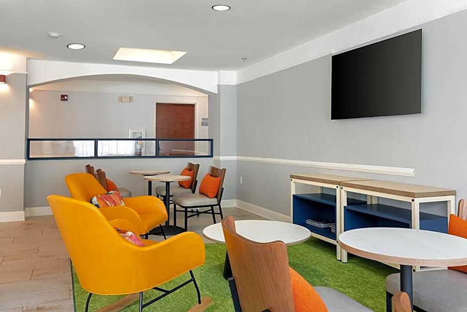 Spark by Hilton Savannah Airport