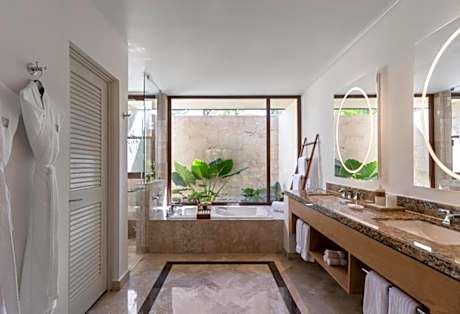 SIGNATURE CASITA 2 QUEEN 504sf,46sm, lagoon view, soaking tub,separate shower