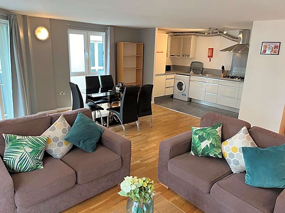 Access Apartments City