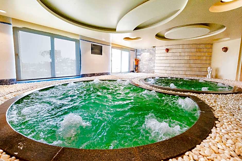 Pearl River Hotel & Apartment