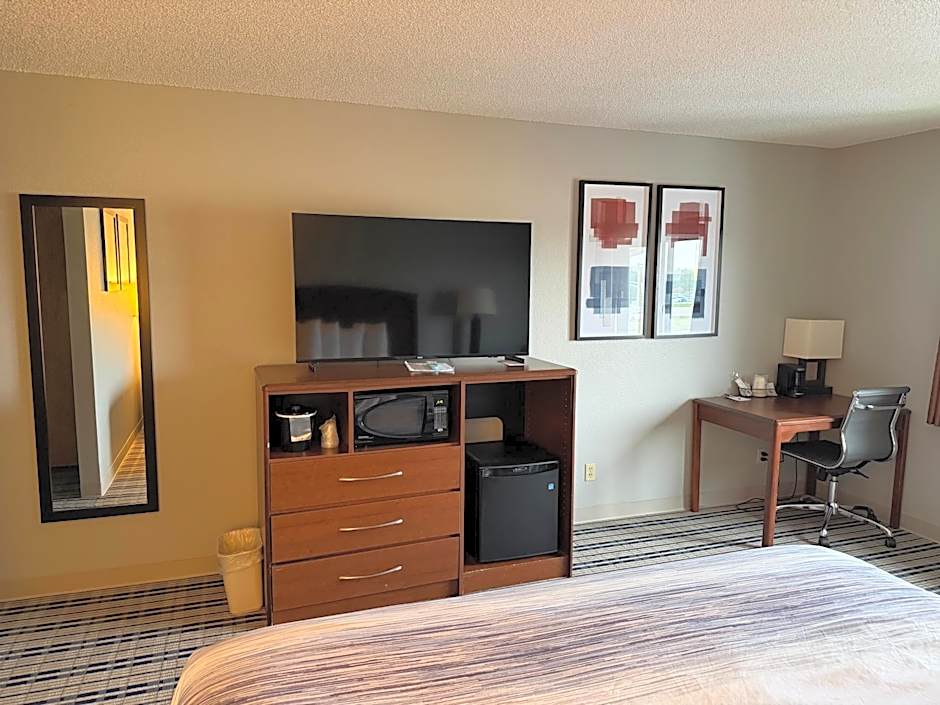 AmericInn by Wyndham Kearney