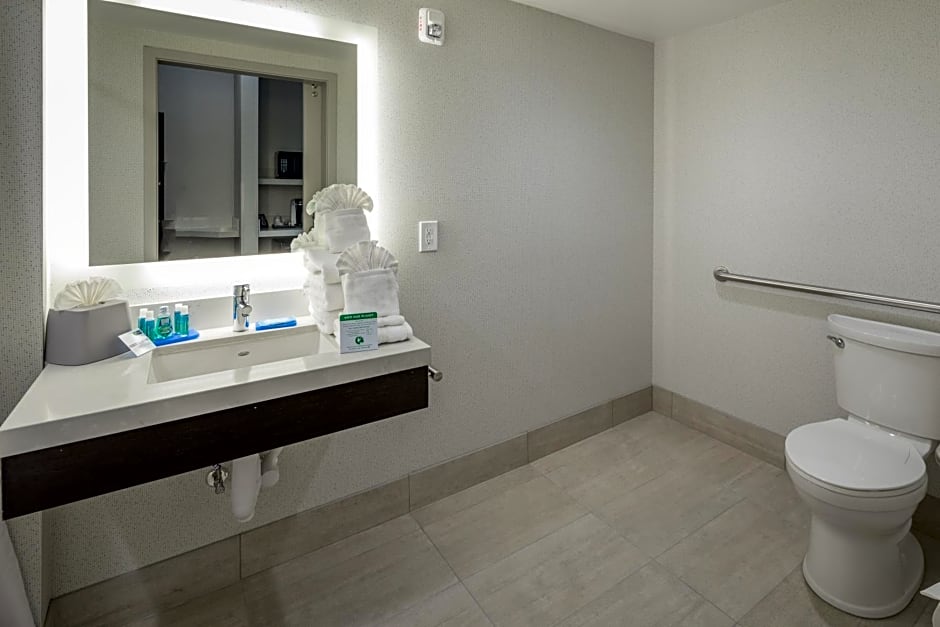 Holiday Inn Express Sunnyvale - Silicon Valley By IHG