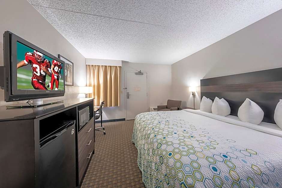 Hometown Inn by Red Roof East Syracuse