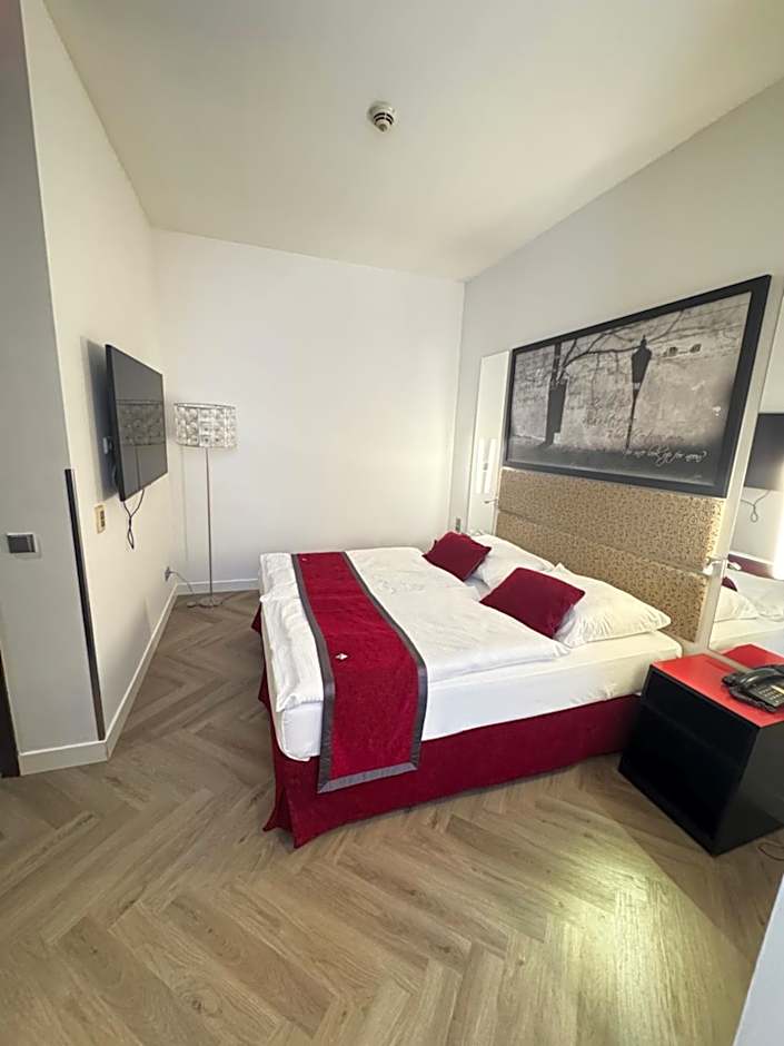 Red & Blue Design Hotel Prague