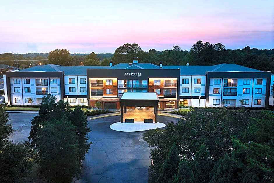 Courtyard by Marriott Memphis Germantown