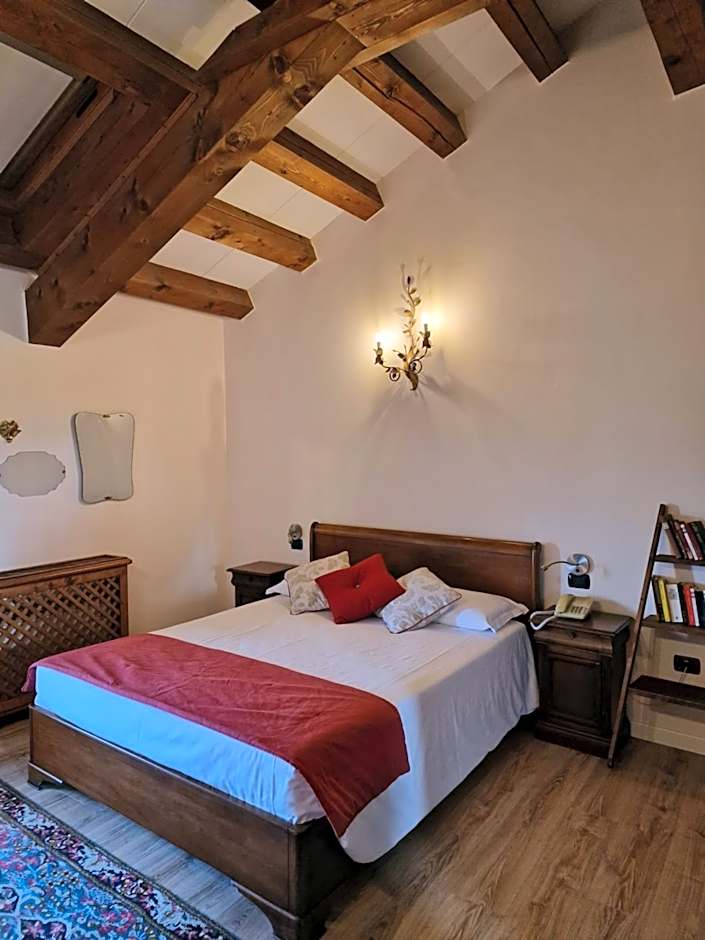 LA TAVERNETTA AL CASTELLO