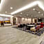 La Quinta Inn & Suites by Wyndham Lafayette Oil Center