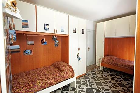 Quadruple Room with Private Bathroom