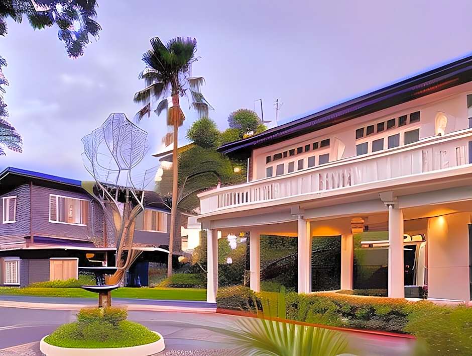 The Henry Hotel Manila