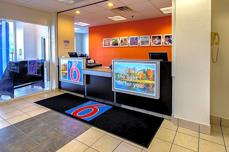 Motel 6 King of Prussia