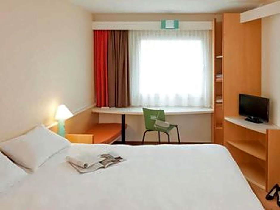 ibis Montauban