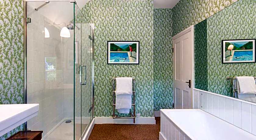 The Five Arrows Hotel