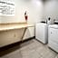 Holiday Inn Express Hotel & Suites St Charles By IHG