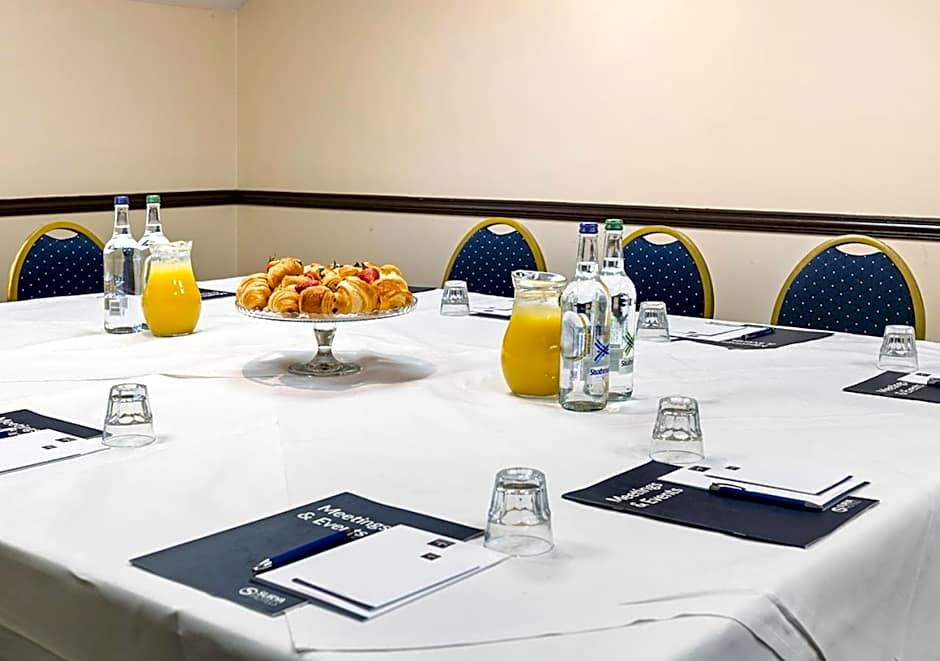 Dragonfly Hotel Colchester