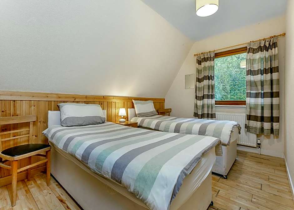 Delny Highland Lodges
