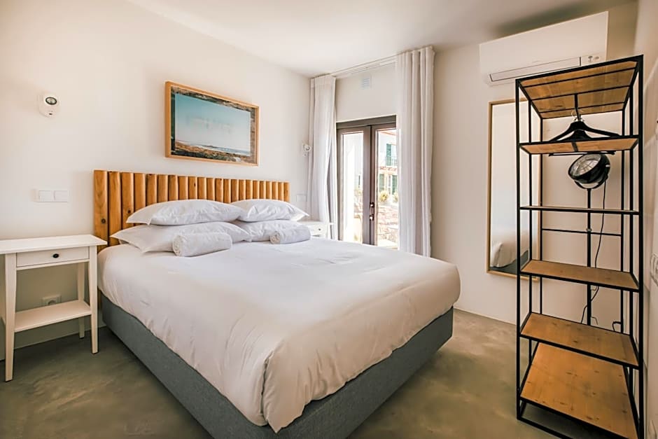 MUTE Hostel Porto Covo