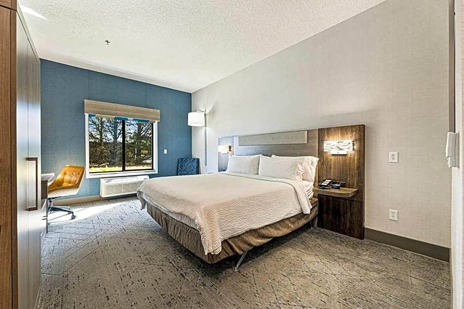 Holiday Inn Express & Suites Buford NE - Lake Lanier by IHG