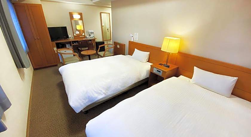 Hotel Route-Inn Fukaya Ekimae