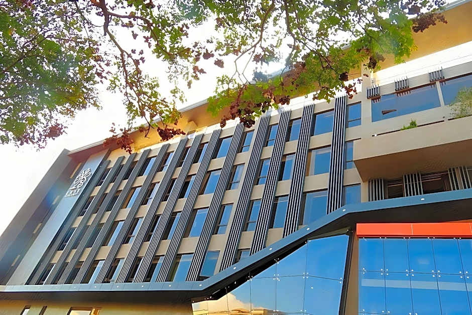 Puli Ease Hotel