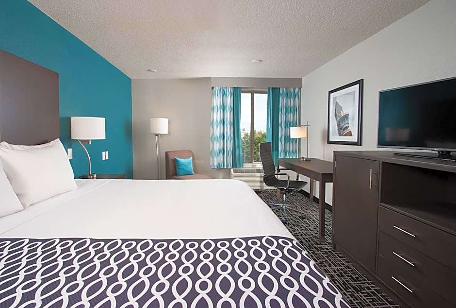 La Quinta Inn & Suites by Wyndham Atlanta Airport North