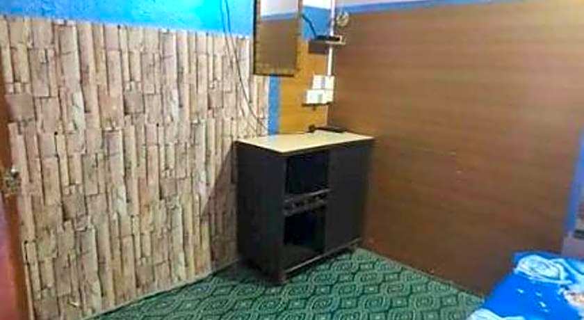 Hotel O Penginapan Almera