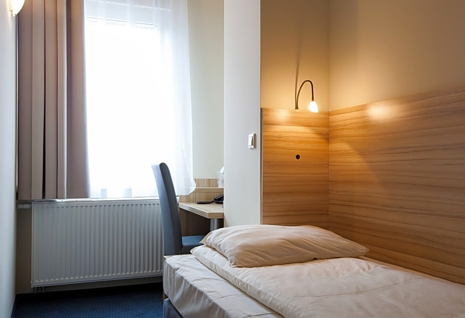 Jordan Guest Rooms, Krakow, Poland. Rates from PLN107.