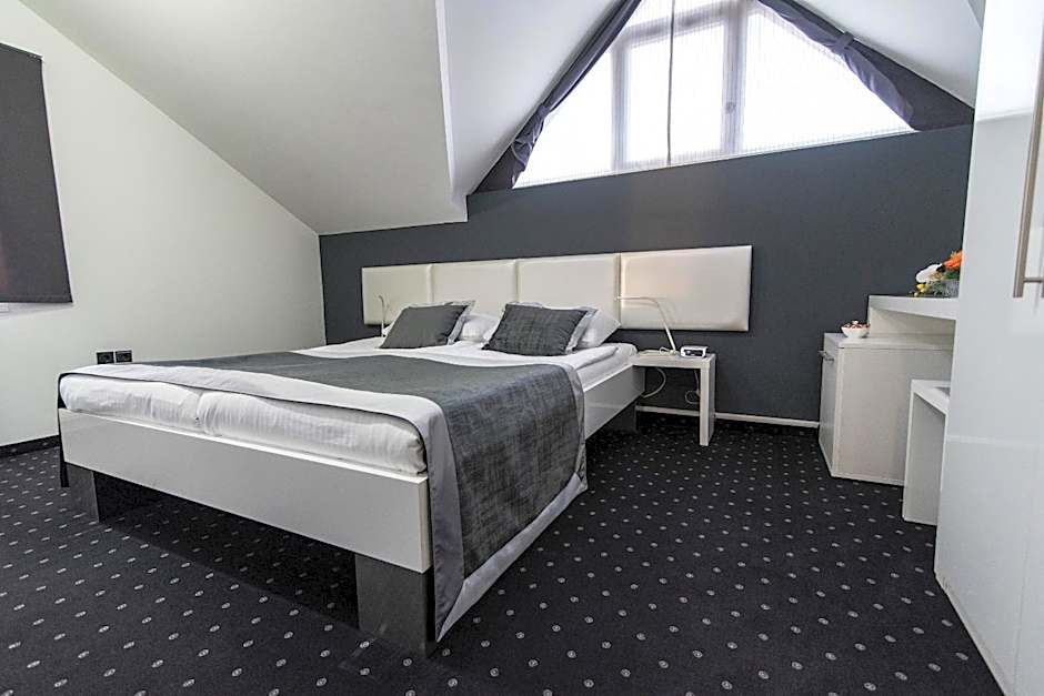 Hotel Cool Zagreb Airport