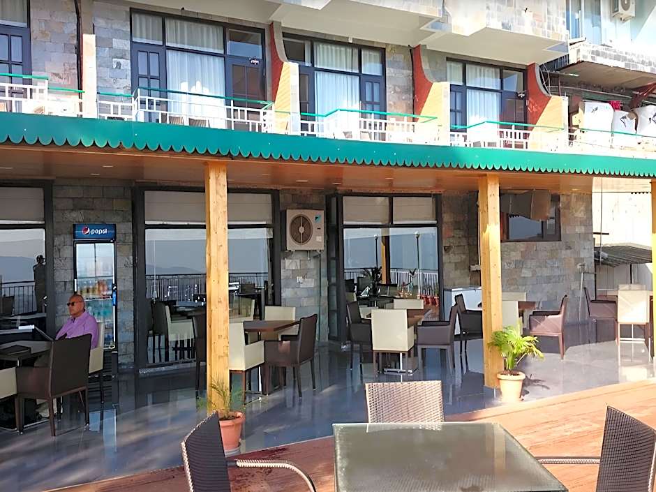 Kasauli Exotica Hotel