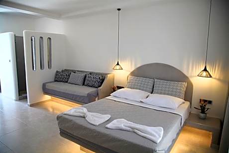 Deluxe Suite with Sea View