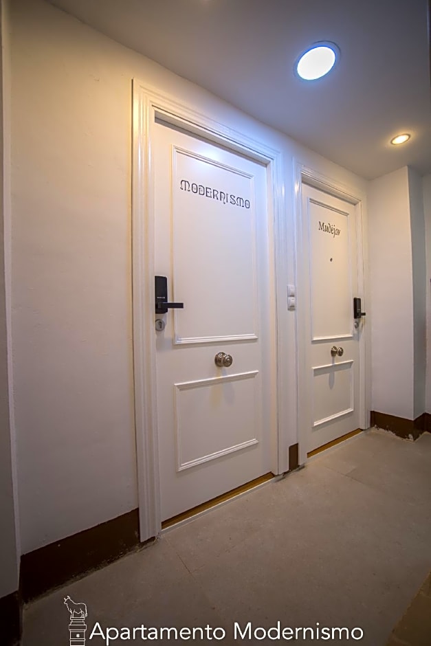 Apartamentos Plaza del Torico