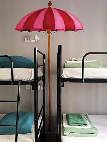 Bed in 8-Bed Mixed Dormitory Room