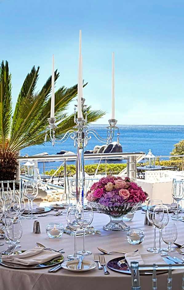 Twelve Apostles Hotel & Spa