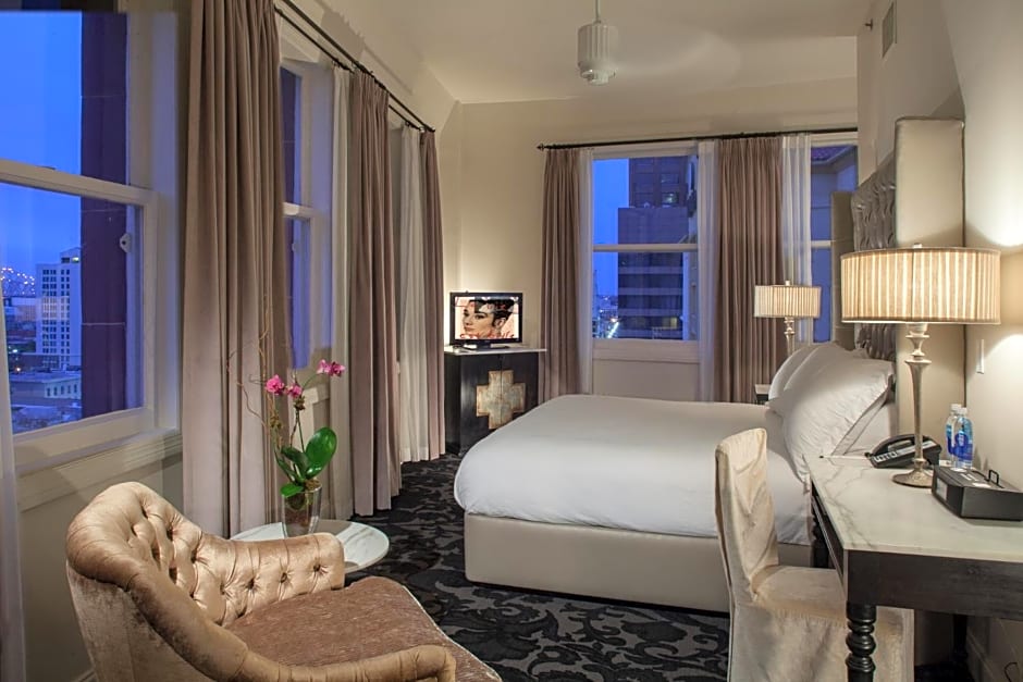 International House Hotel