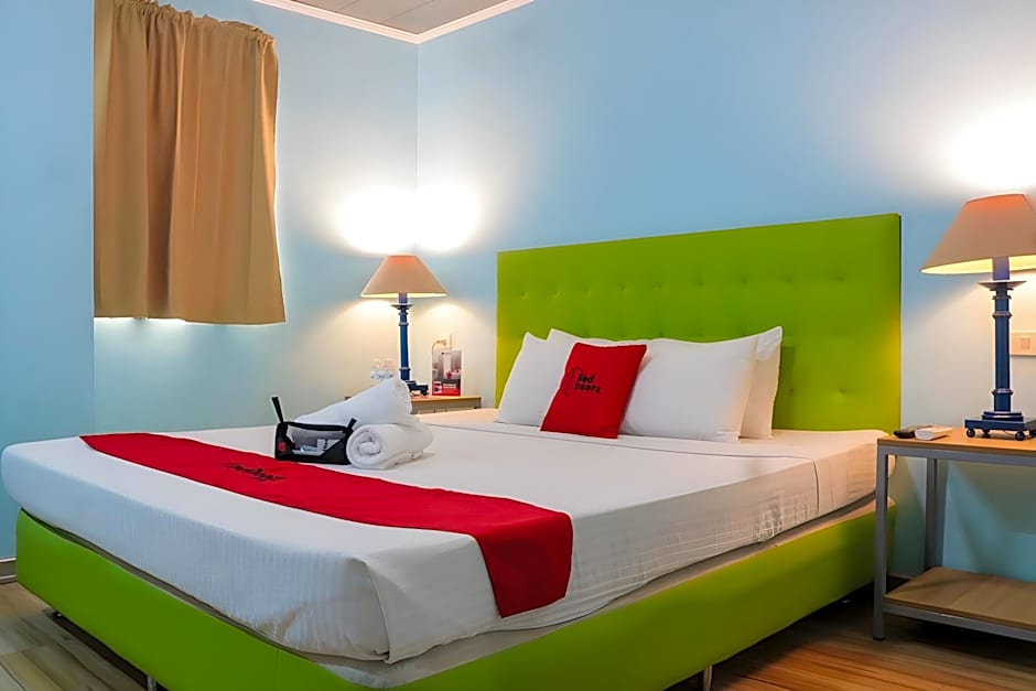 RedDoorz Plus New Era Budget Hotel Mandaue former RedDoorz Plus near UV Mandaue Cebu