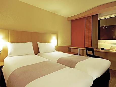 STANDARD TWIN BEDS