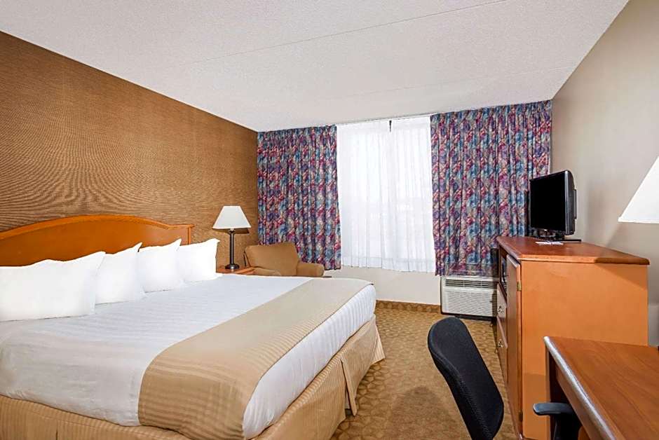 Ramada by Wyndham Watertown/Thousand Islands NY