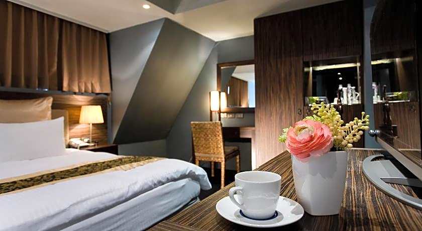 Hold Me Hotel  Zhongzheng