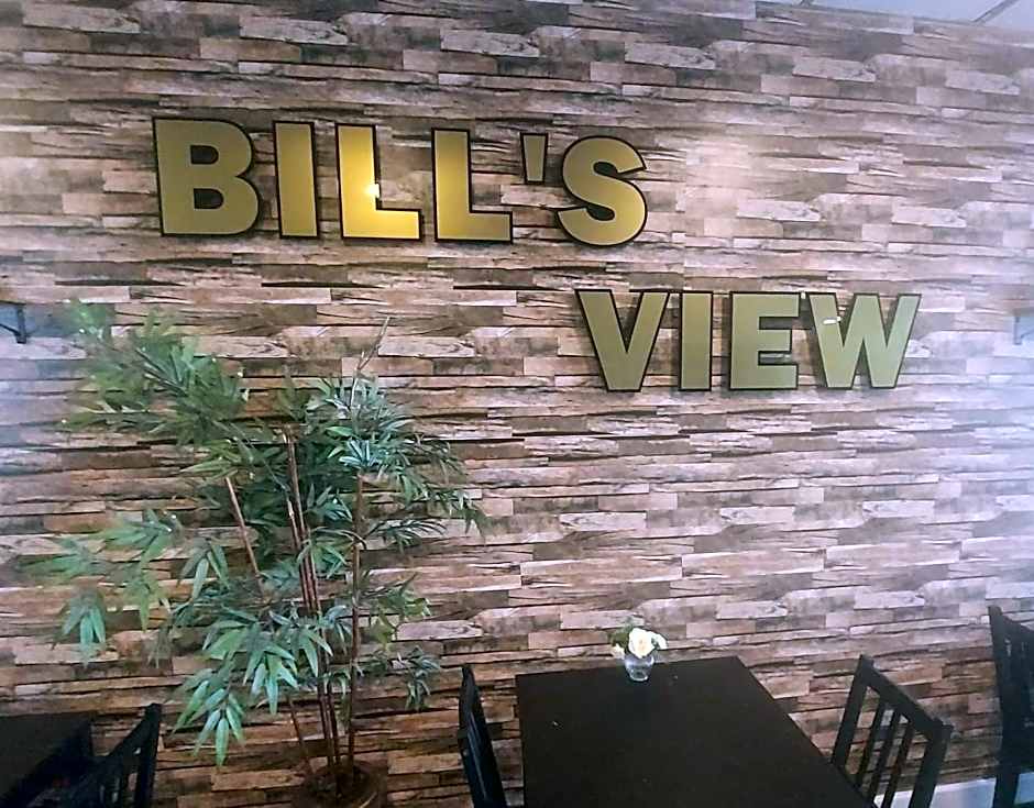 Admiralty Hotel & Restaurant