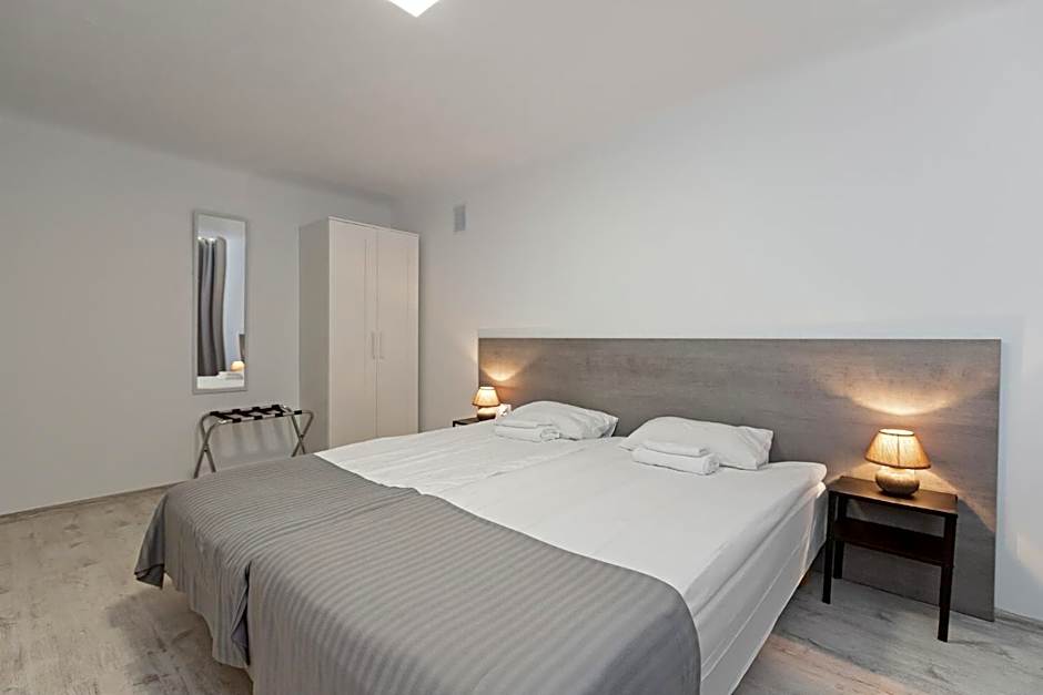 HappyInn Rooms
