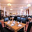 The Grand Burstin Hotel