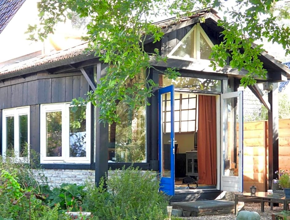 Vrijstaand Koetshuis Marron