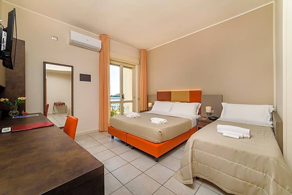 Hotel Tirreno
