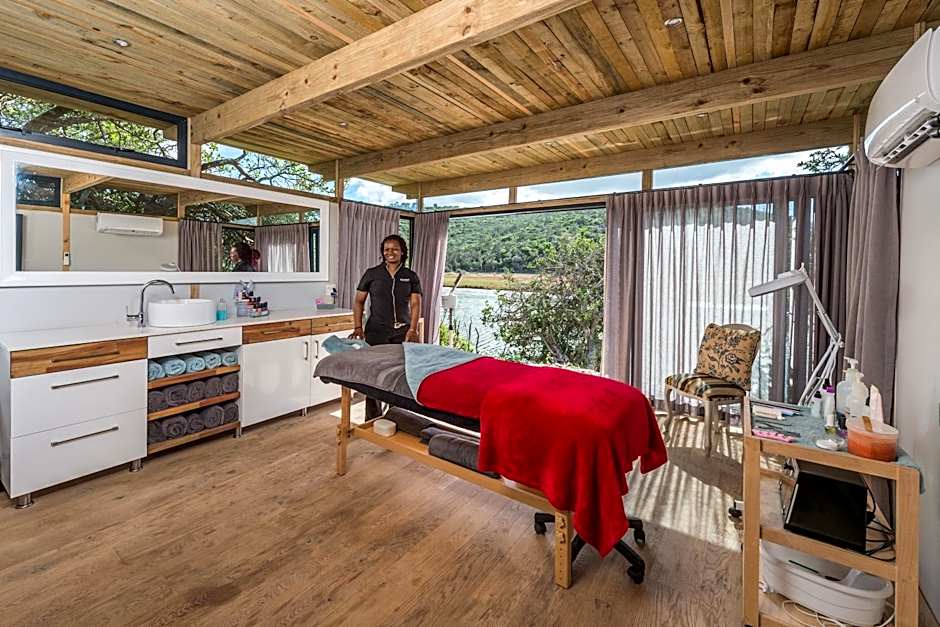 Kariega Game Reserve River Lodge