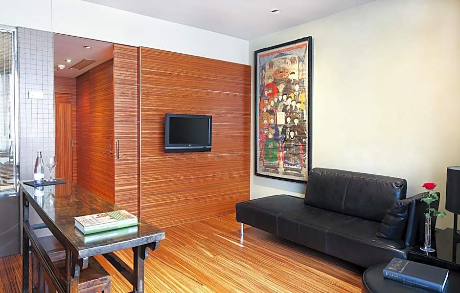 Hotel Gran Derby Suites