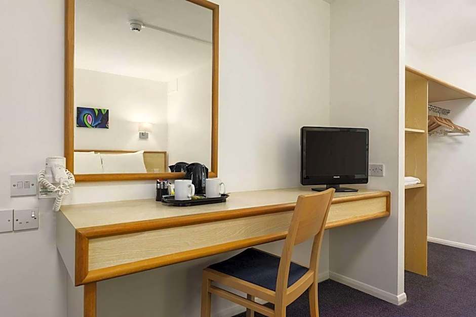 Days Inn Bridgend Cardiff